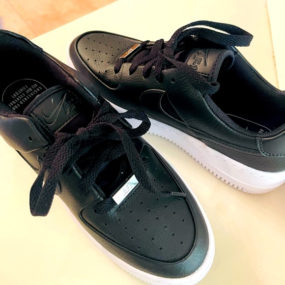 Women air force - Picture 1 of 4